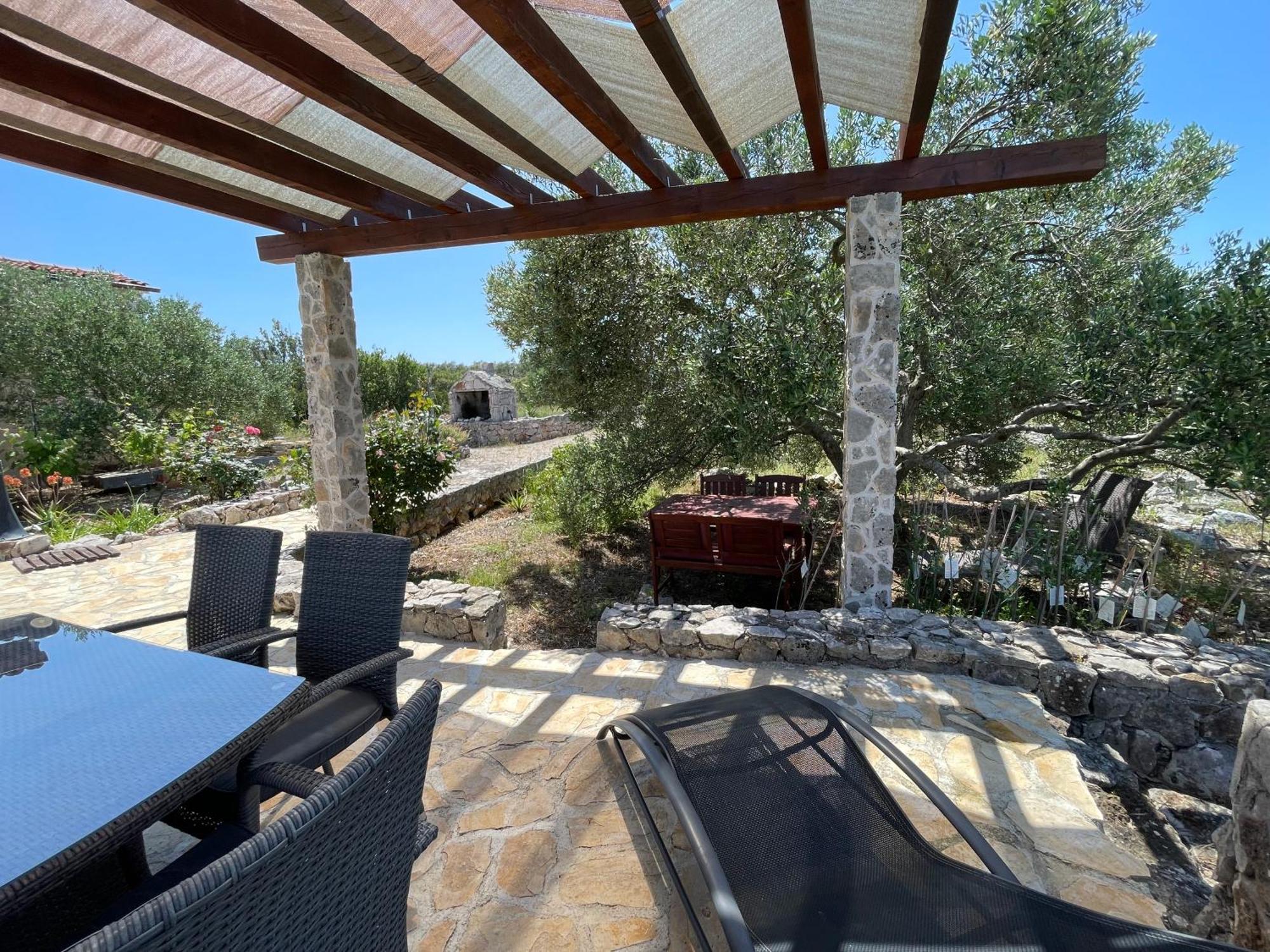 Holiday House Rusticana Sali, Dugi Otok Near Np Kornati ภายนอก รูปภาพ