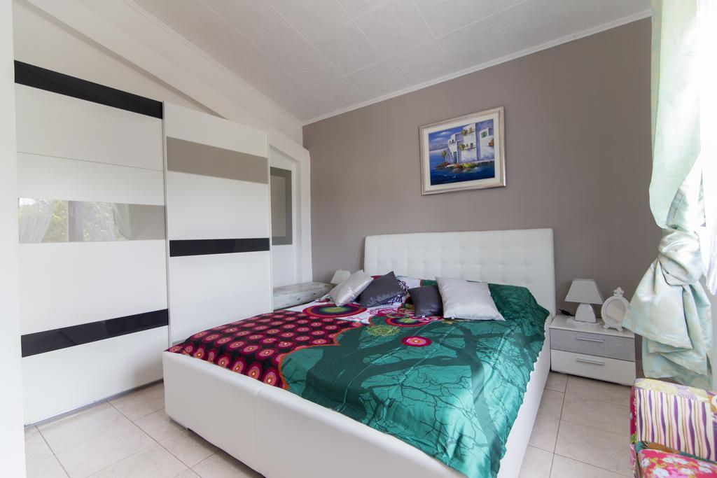Holiday House Rusticana Sali, Dugi Otok Near Np Kornati ภายนอก รูปภาพ